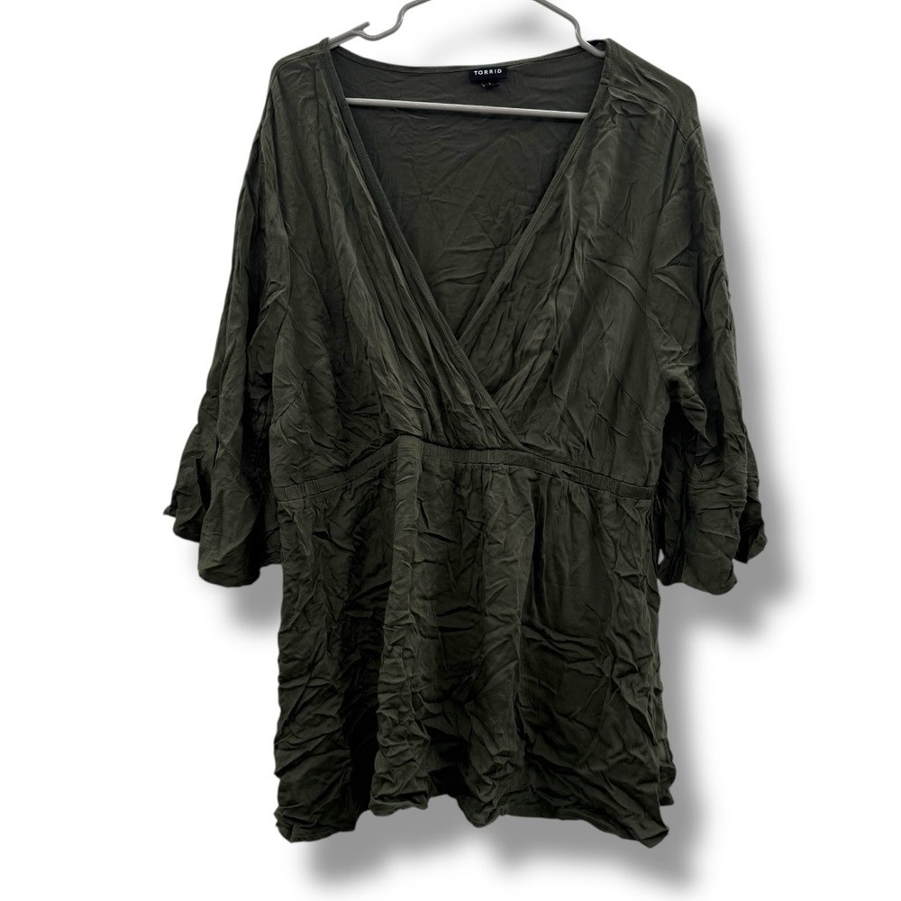Torrid Ruffle‎ Sleeve V Neck Blouse Women’s Size 2X Olive Green Flowy Top